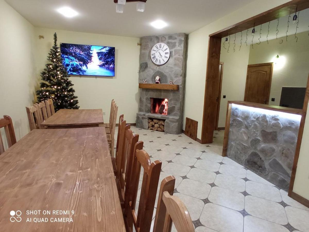 Кам'Яний Двір Mykulytjyn Exteriör bild