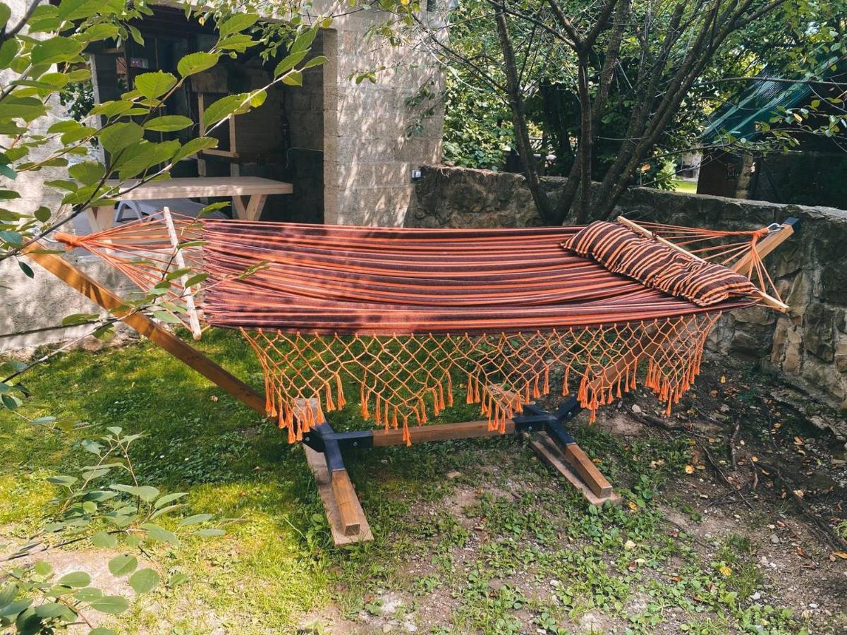 Кам'Яний Двір Mykulytjyn Exteriör bild
